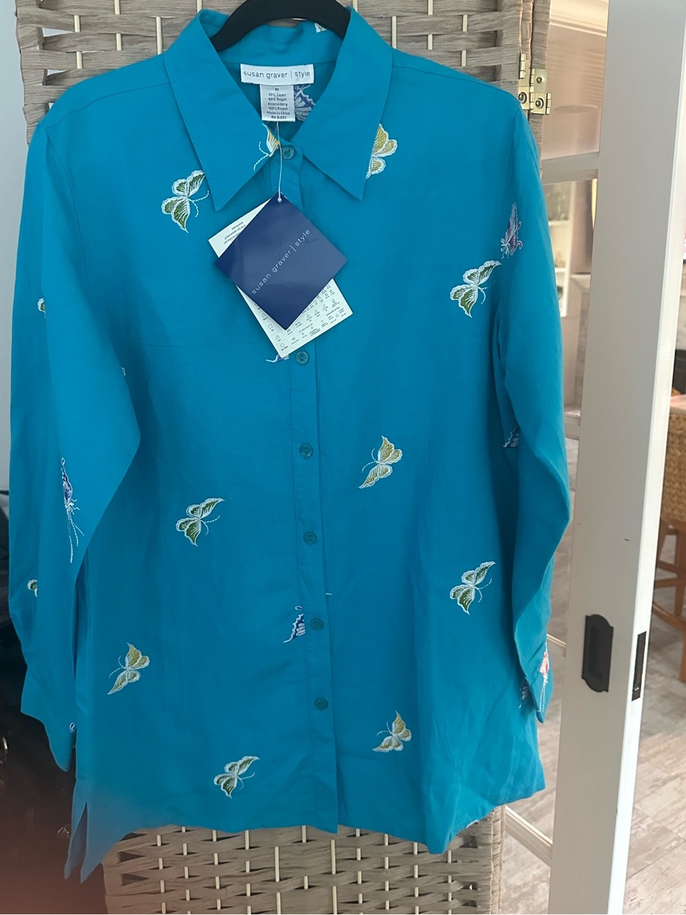Whimsical Blue Linen Blend Button Up Blouse with Embroidered Butterfly Accents M - Picture 8 of 9